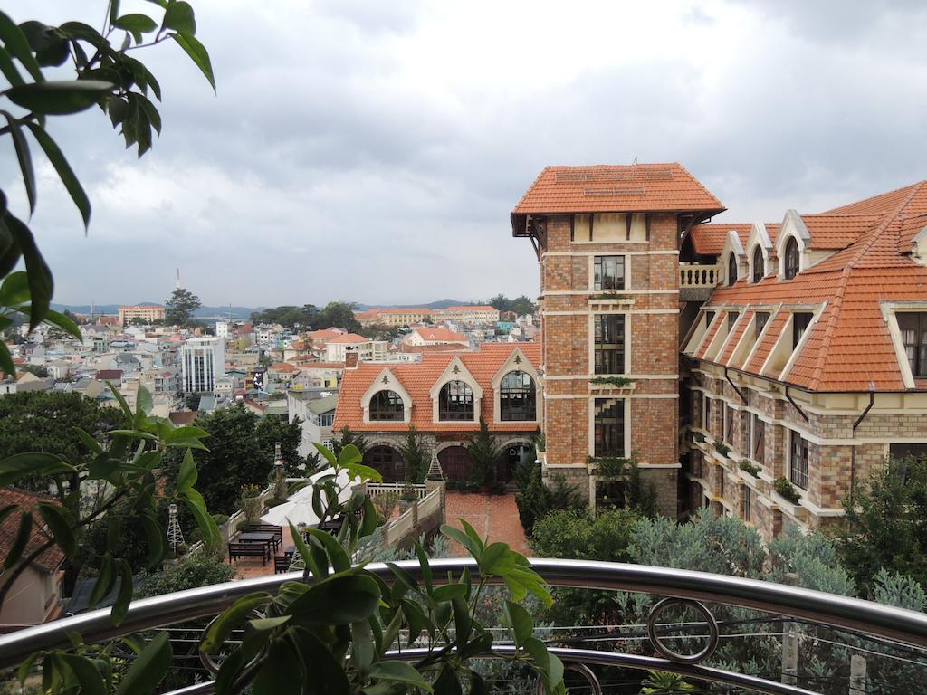 Hoang De Hotel Да Лат Екстериор снимка