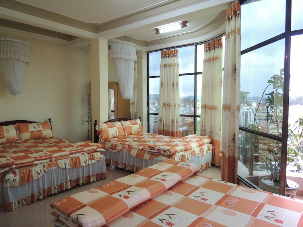 Hoang De Hotel Да Лат Стая снимка