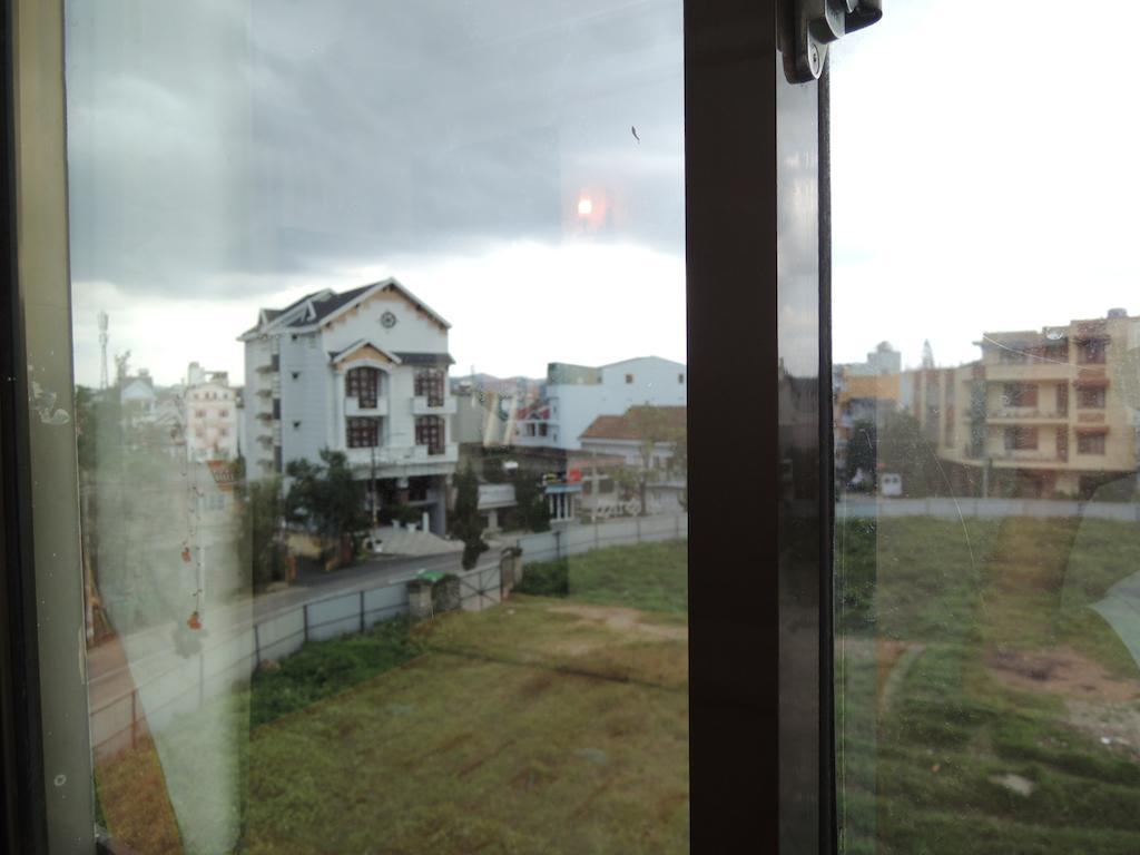 Hoang De Hotel Да Лат Екстериор снимка